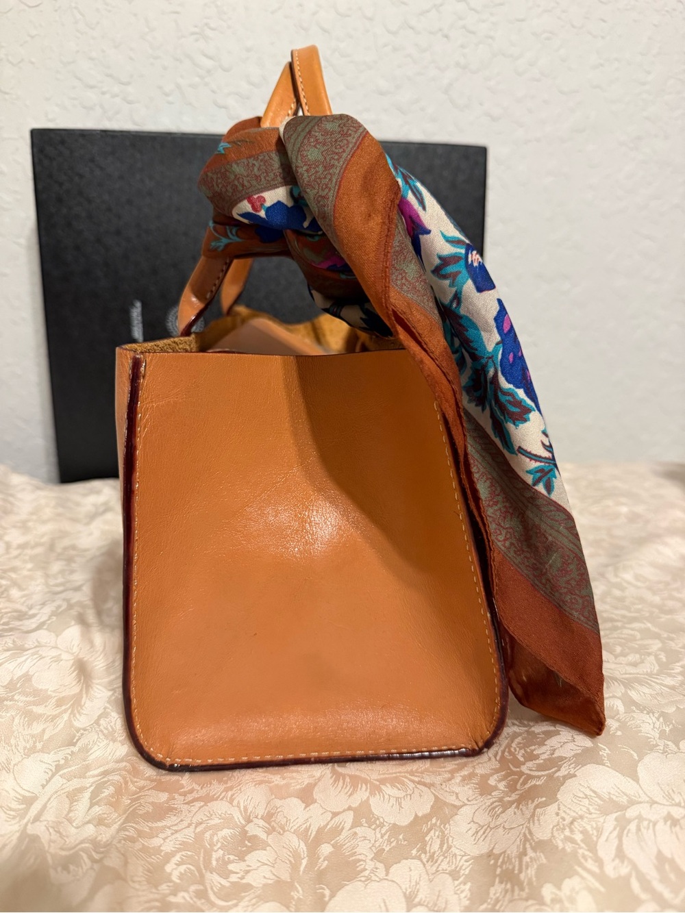kate spade tan leather shoulder bag with floral scarf - Picture 5 of 7